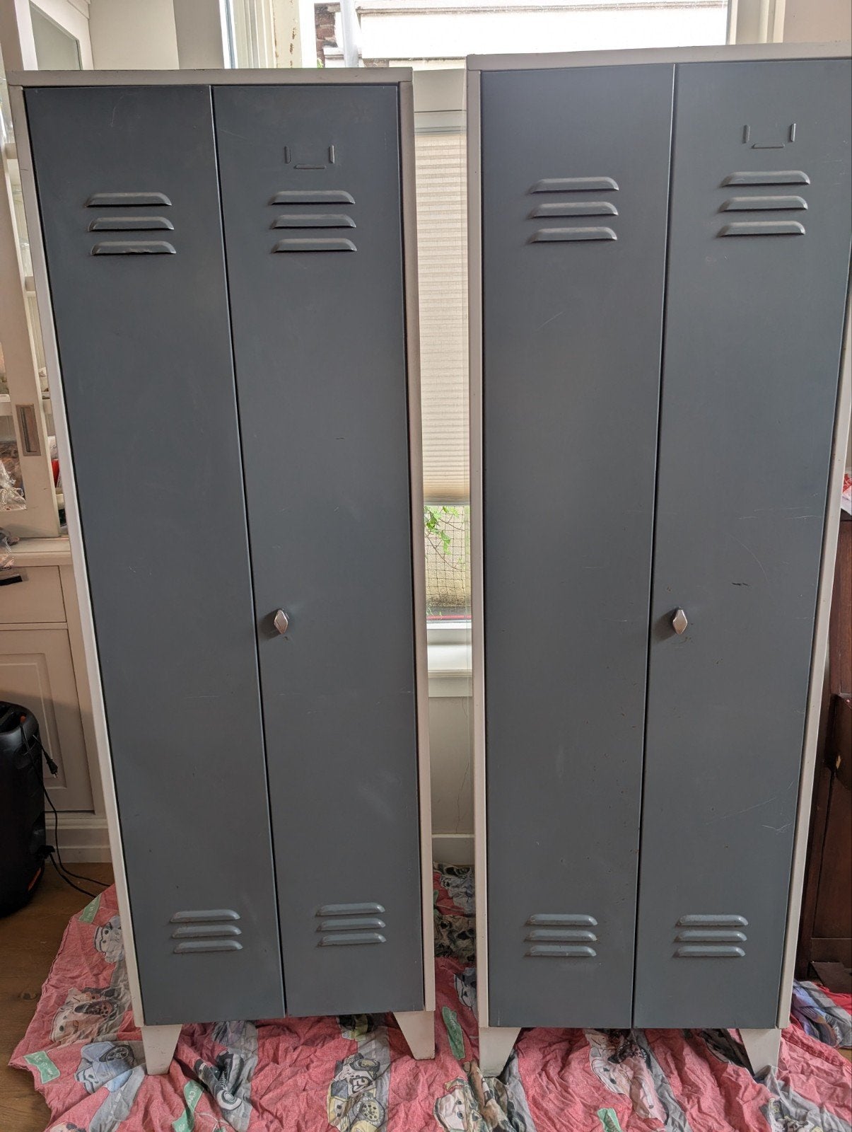 Set van 2 vintage metalen lockerkasten - Grijs/Wit, Huis en Inrichting, Ophalen, Gebruikt, Industrieel, Vintage