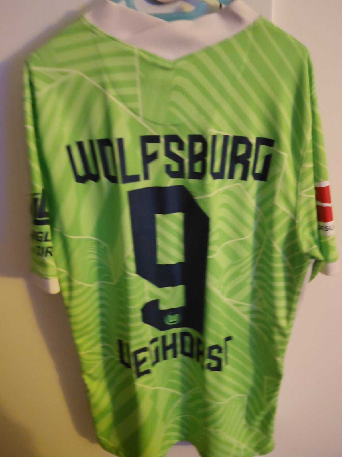 VfL Wolfsburg Thuisshirt 2021-2022 Wout Weghorst #9, Verzamelen, Ophalen, Zo goed als nieuw, Buitenlandse clubs, Shirt