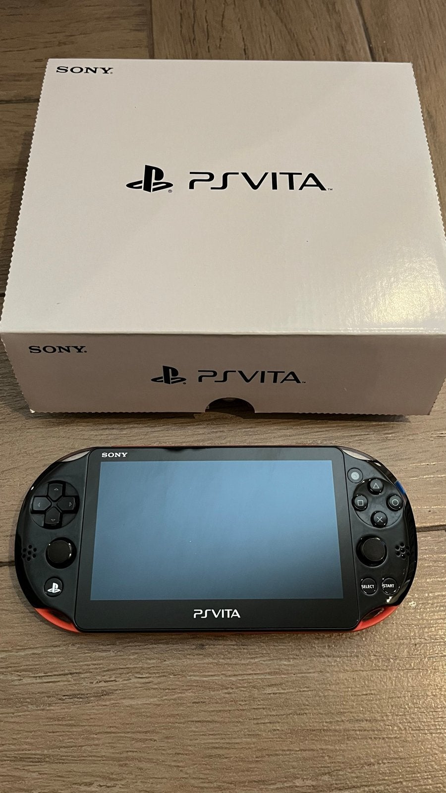 PlayStation Vita Slim 2000 Zwart Roze - Jailbreak/omgebouwd, Ophalen of Verzenden, Gebruikt, Roze, Met games