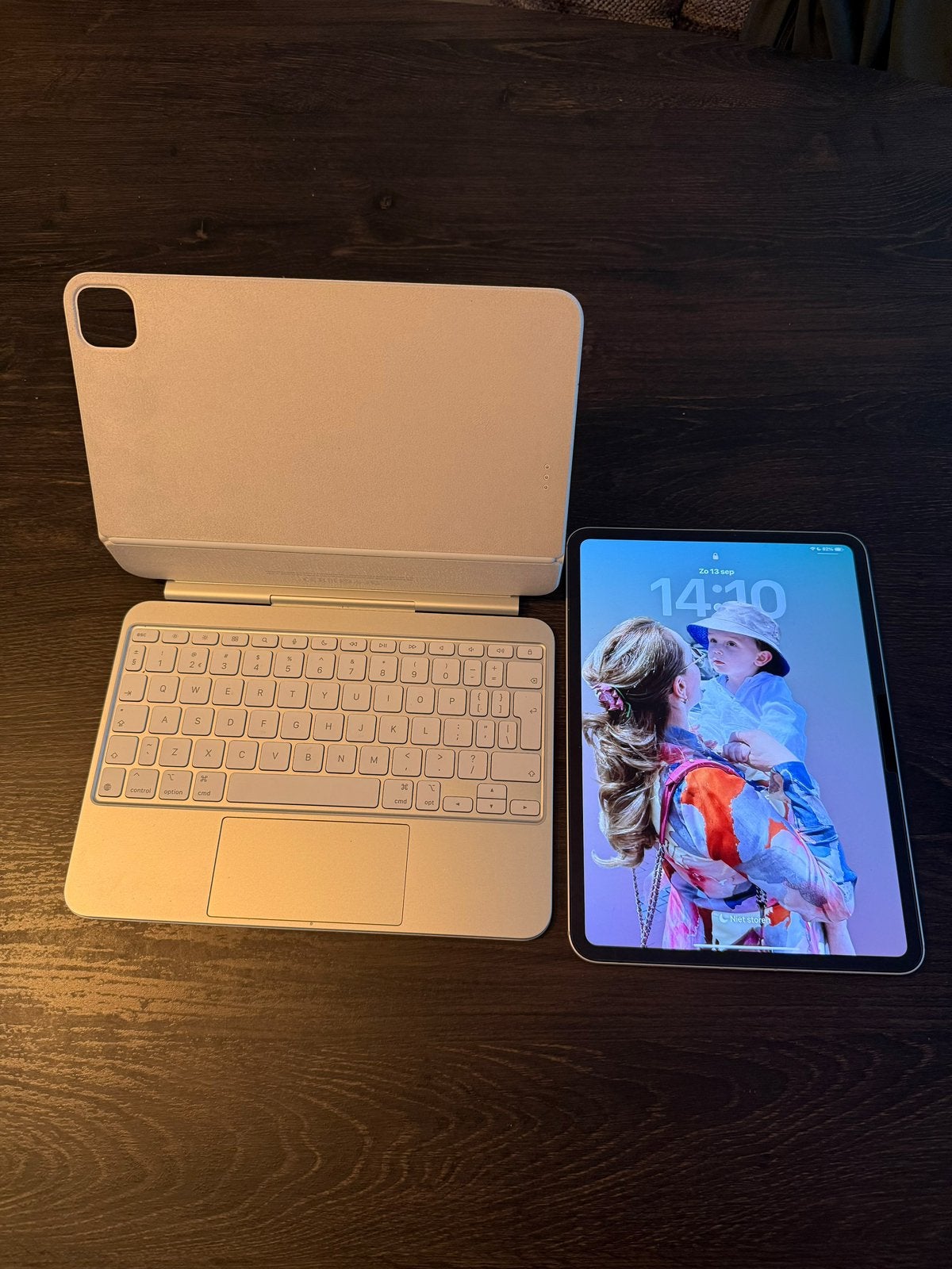 iPad Pro 11 M4 256GB Cellular (5G)  + Magic Keyboard