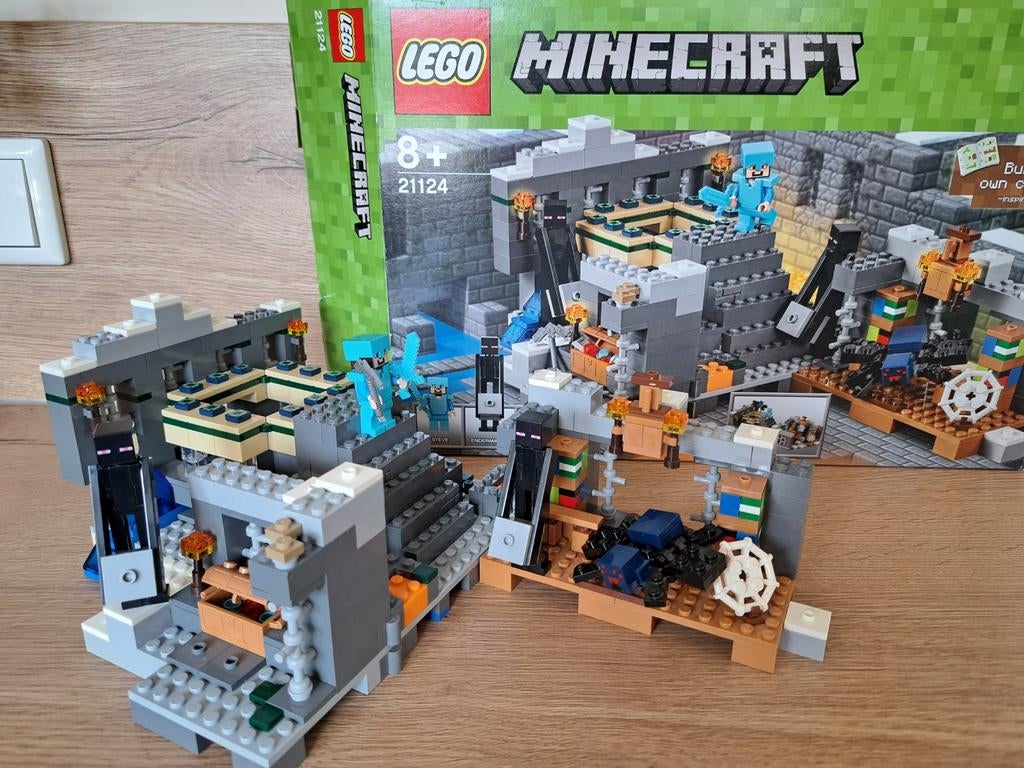 Lego 21124 Minecraft The End Portal (compleet), Gebruikt, Minecraft, Lego, Ophalen of Verzenden