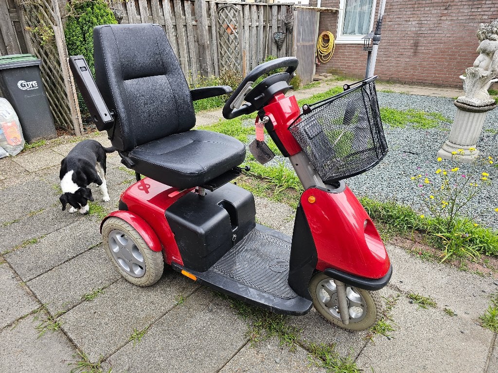 scootmobiel Handicare Trophy igst, Ophalen, Gebruikt, 16 km/u of meer, Handicare