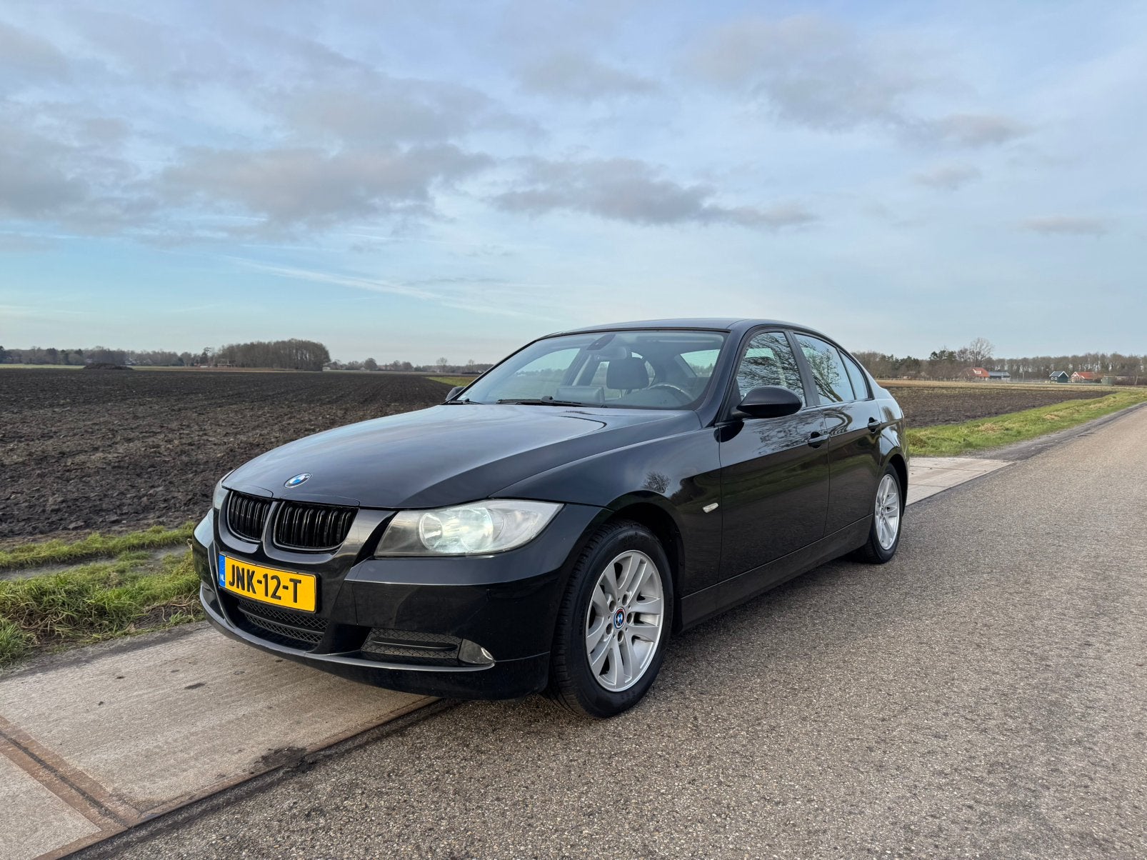 BMW 3-Serie 2.0 I 318 2008 Zwart, Zwart, Handgeschakeld, Grijs, Particulier
