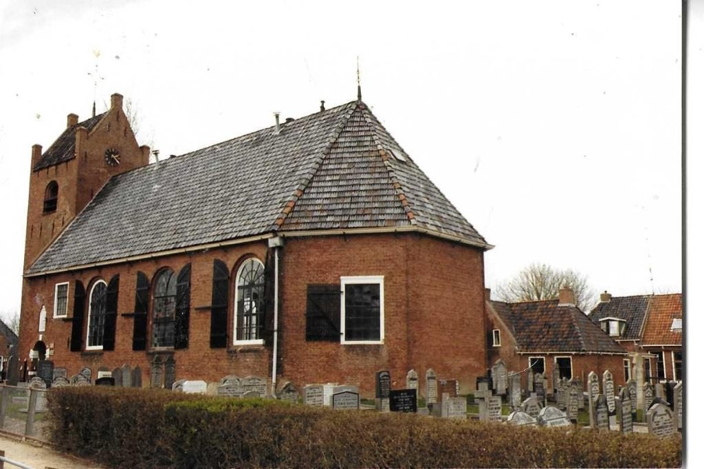 engwierum  kerk  begraafplaats  10x15cm, Verzenden, 1980 tot heden, Foto, Zo goed als nieuw