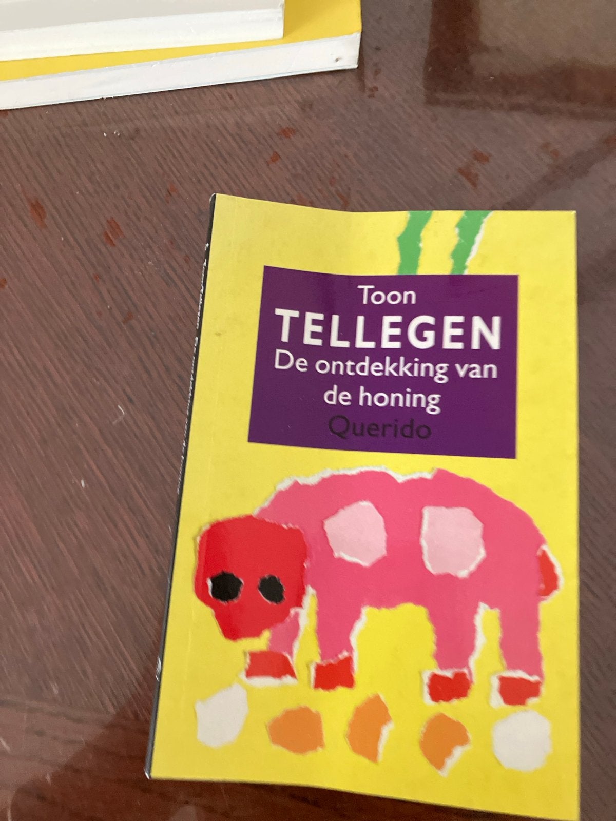 Toon Tellegen - De ontdekking van de honing, Ophalen of Verzenden, Gelezen, Sprookjes