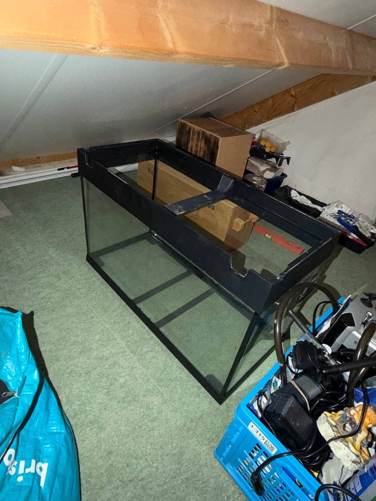 Mooi aqarium compleet met van alles er bij 80x50x35, Ophalen, Inclusief deksel, Zo goed als nieuw, Leeg aquarium