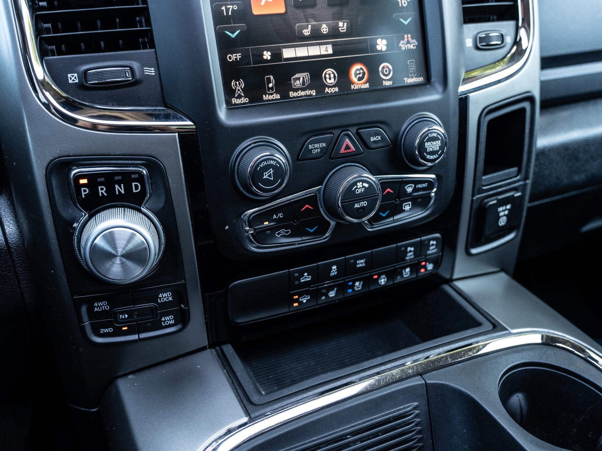 Dodge Ram 1500 5.7 V8 CREW CAB 6'4 | PANORAMADAK | PARKEERCA, Auto's, Automaat, Achterwielaandrijving, Gebruikt, 5654 cc