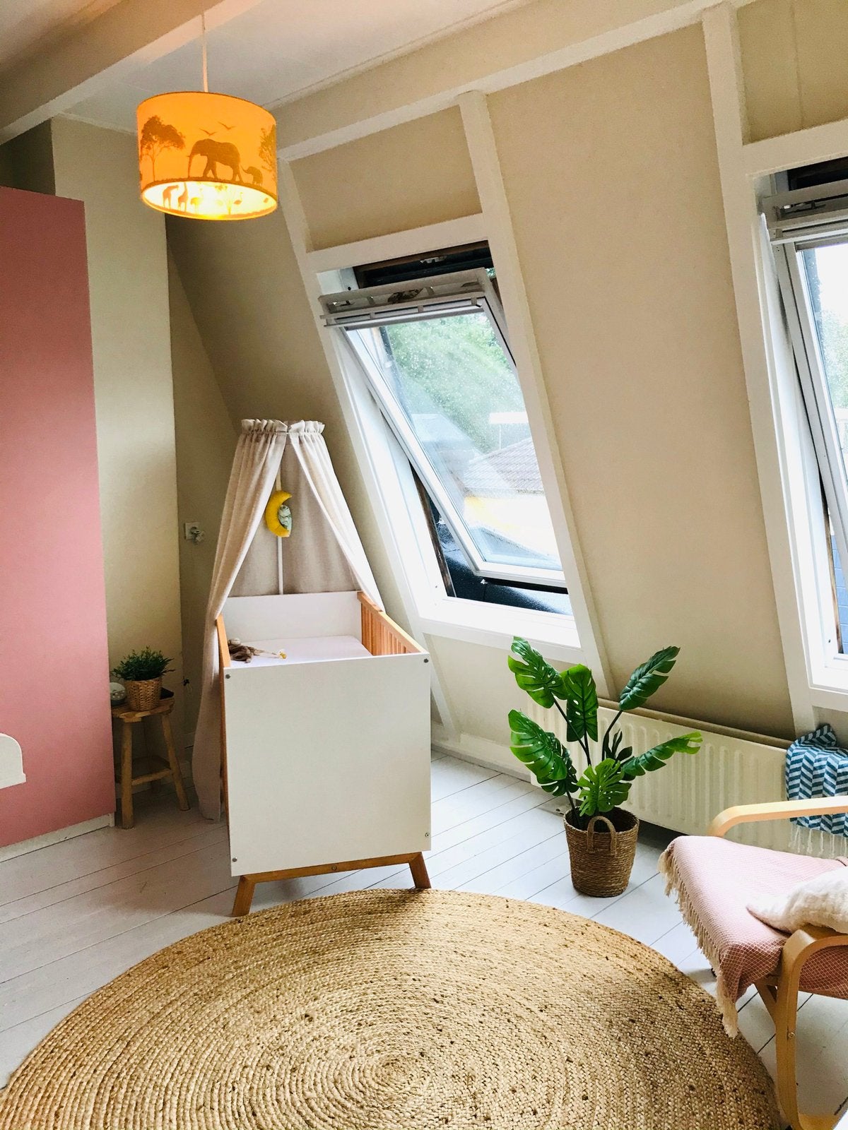 Scandinavisch ledikant & commode hout, Ophalen, Gebruikt, Ledikant