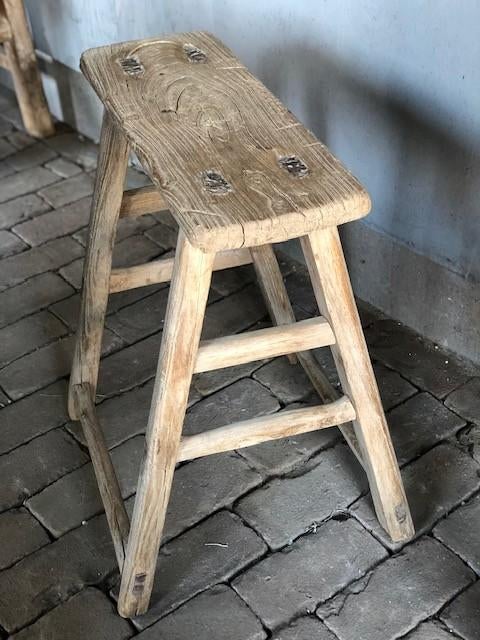 DETAILS...NIEUW krukje rechthoekig of....rond krukje UNIEK, Huis en Inrichting, Krukjes, Nieuw, Hout, Ophalen of Verzenden