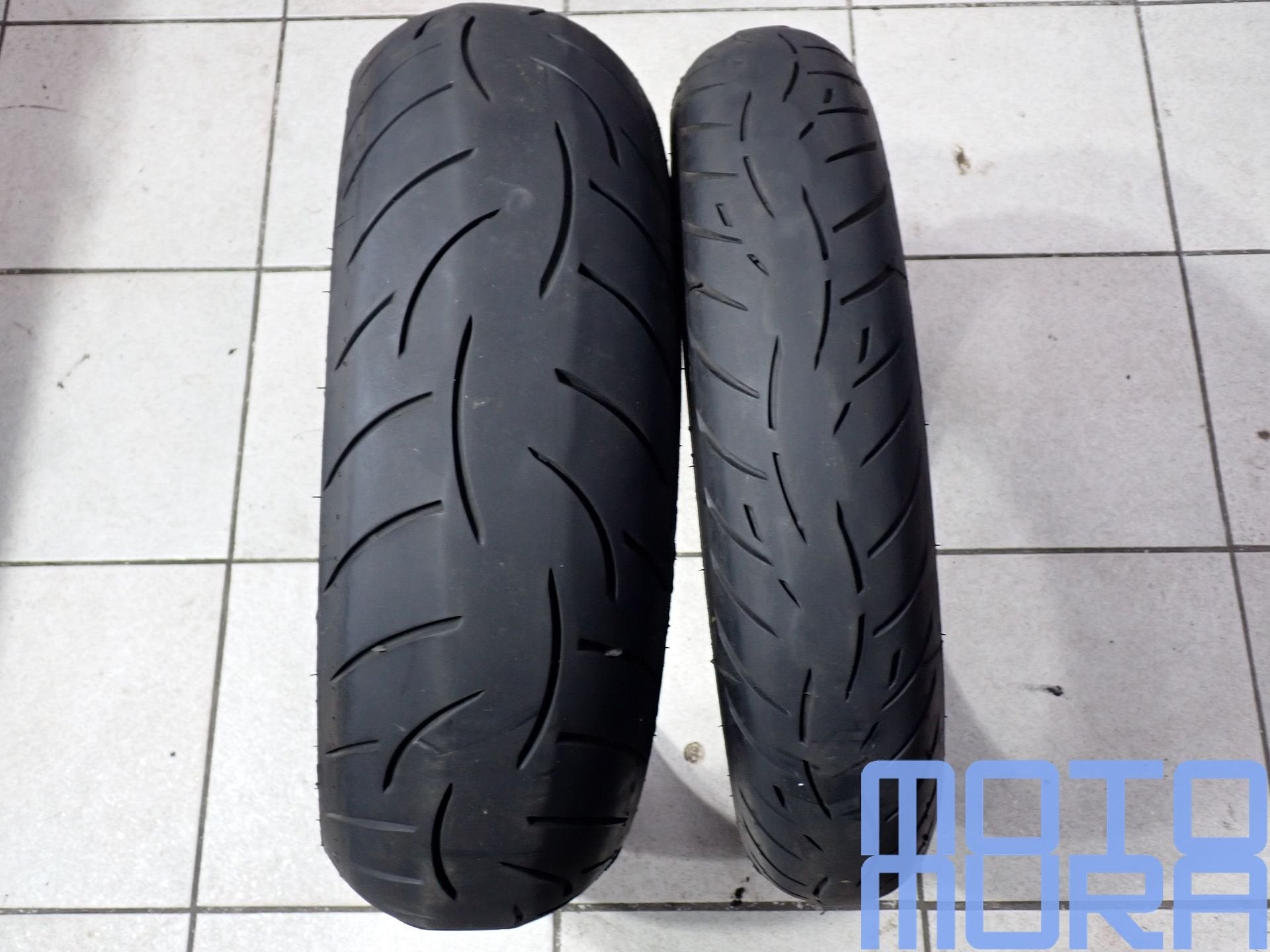 Set Metzeler Z8 180/55ZR17 120/70ZR17M/C roadtec banden set, Gebruikt, -, -, Ophalen of Verzenden