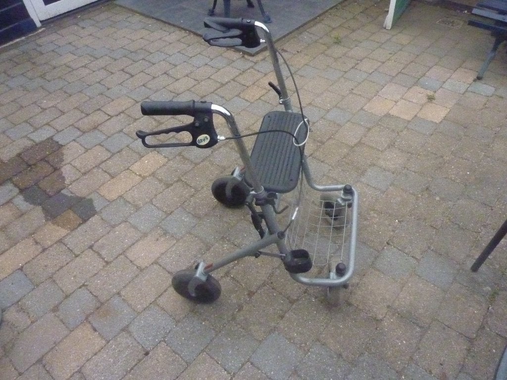 mooie degelijke rolators opklapbaar werken perfect, Diversen, Ophalen, Opvouwbaar, Gebruikt