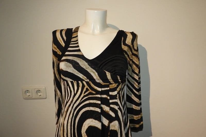 Cavalli stretch jurk apart lijfje helemaal in print IT 40, Knielengte, Maat 34 (XS) of kleiner, Just Cavalli, Gedragen