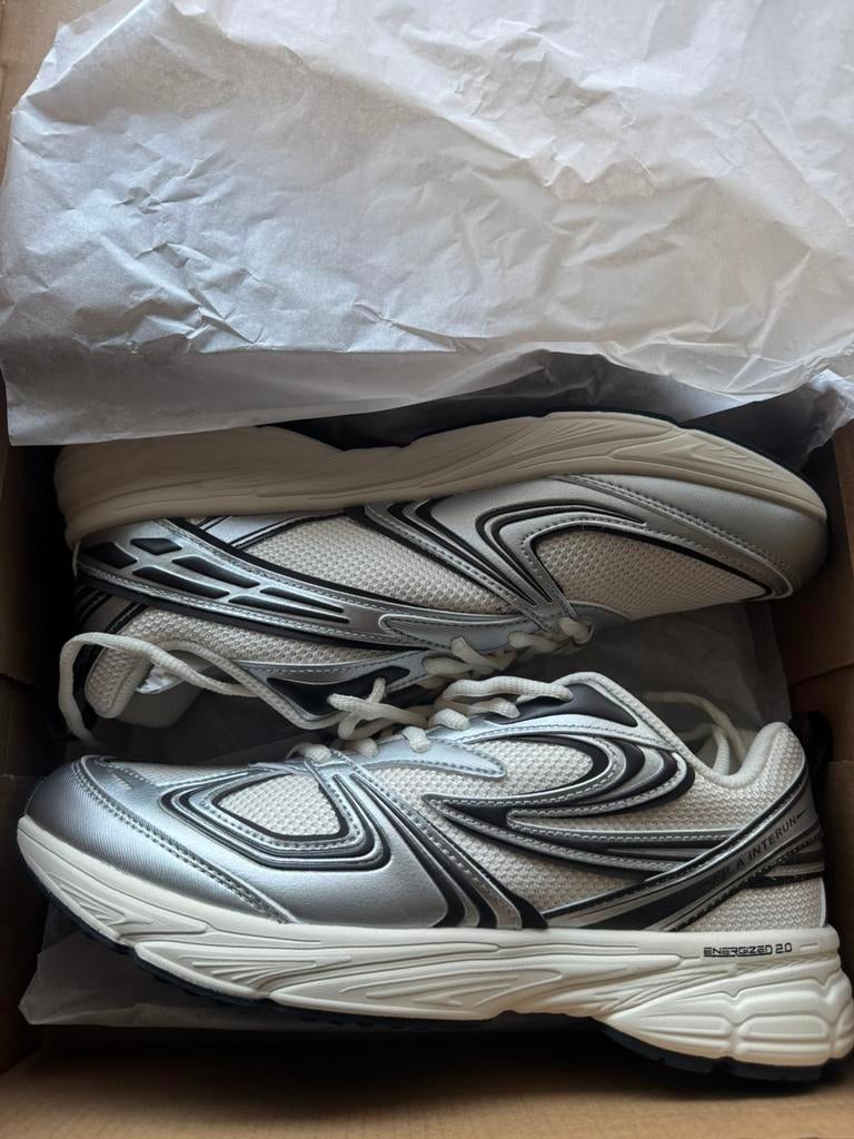 Fila Interrun Dames, Ophalen of Verzenden, Zo goed als nieuw, Beige, Sneakers of Gympen