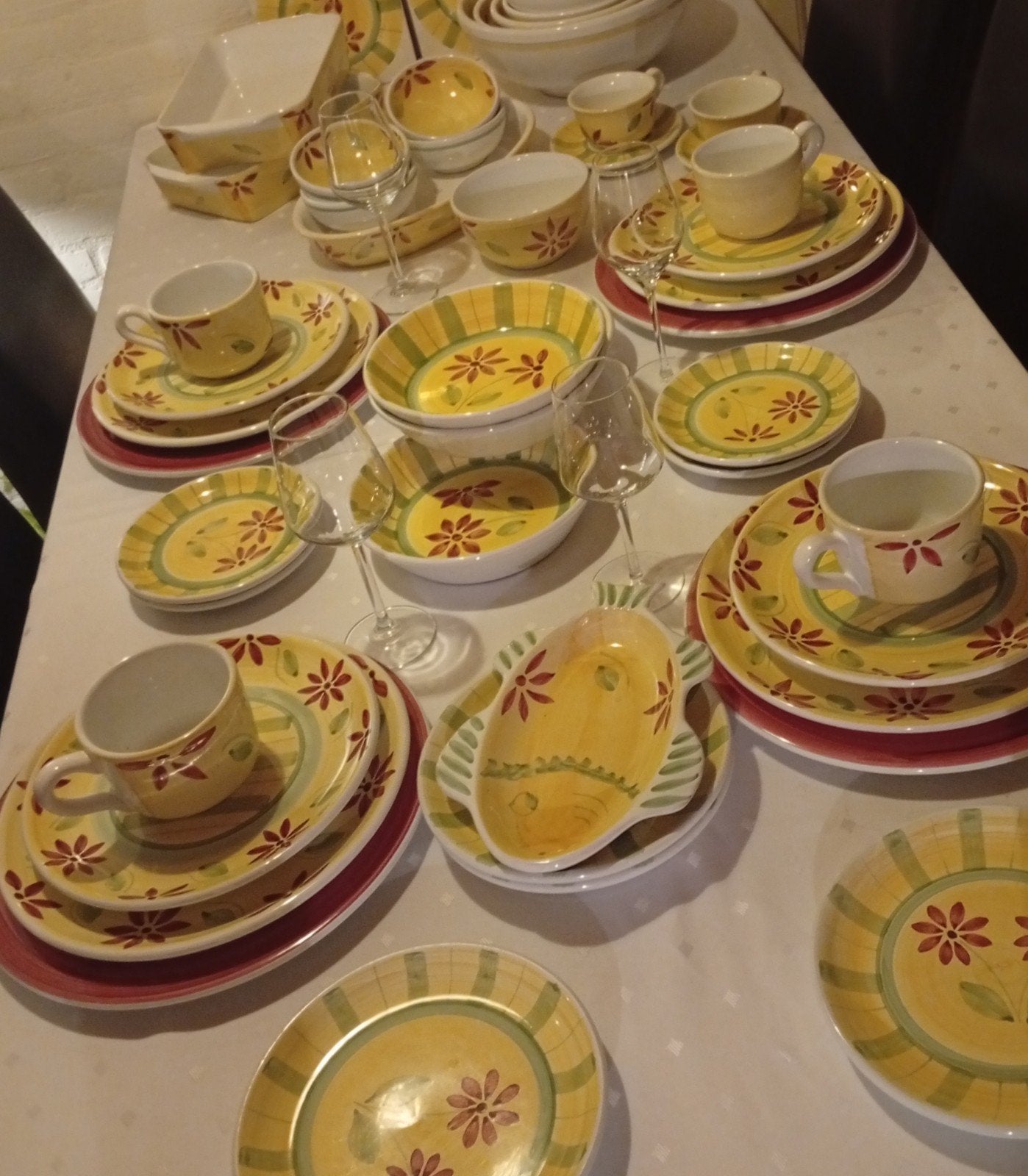 Prachtig +/-75 delig Siciliaans Caleca servies., Ophalen