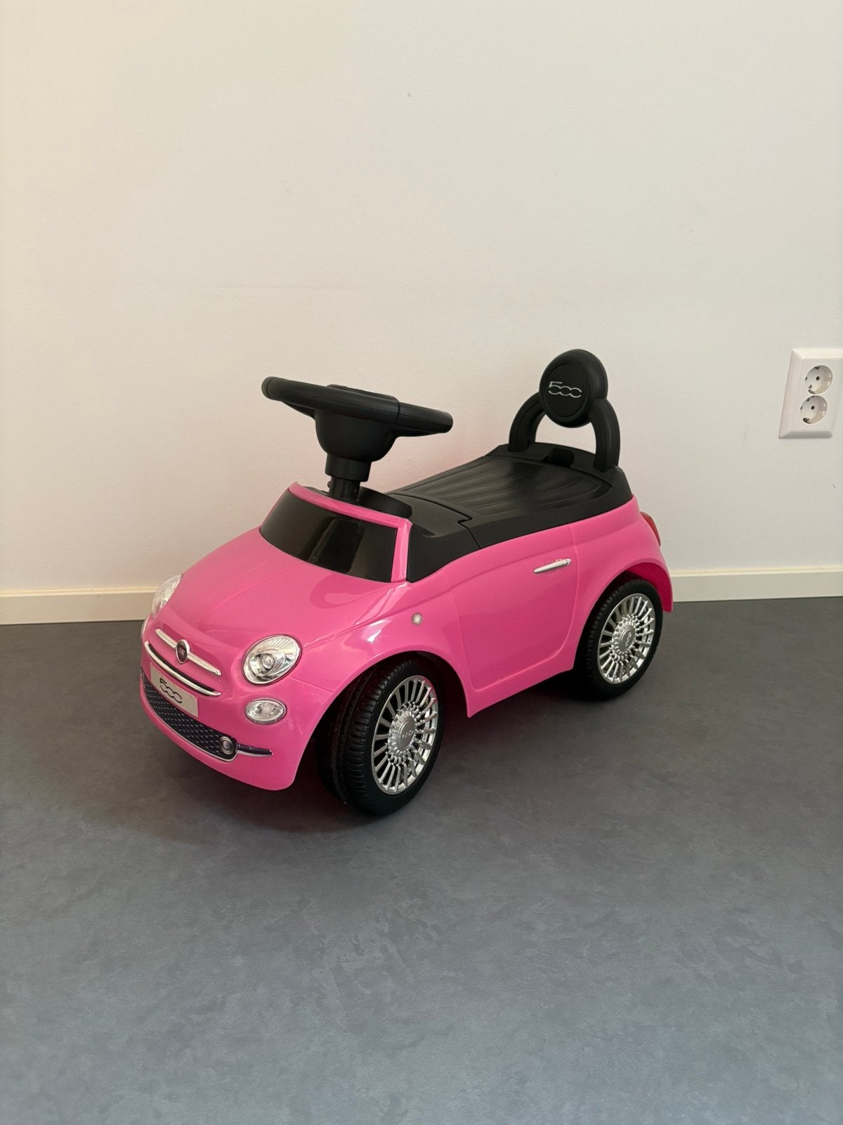 Roze Fiat 500 loopauto, Ophalen, Zo goed als nieuw