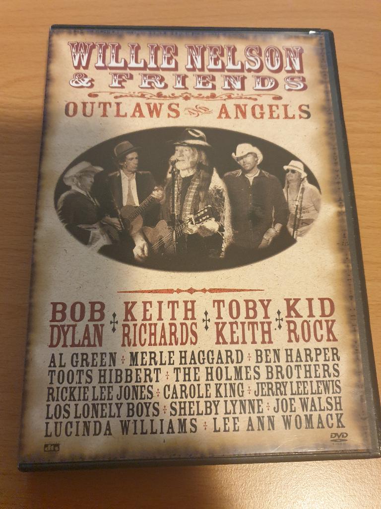 Willie Nelson & Friends - Outlaws and Angels, Alle leeftijden, Ophalen of Verzenden, Zo goed als nieuw, Muziek en Concerten