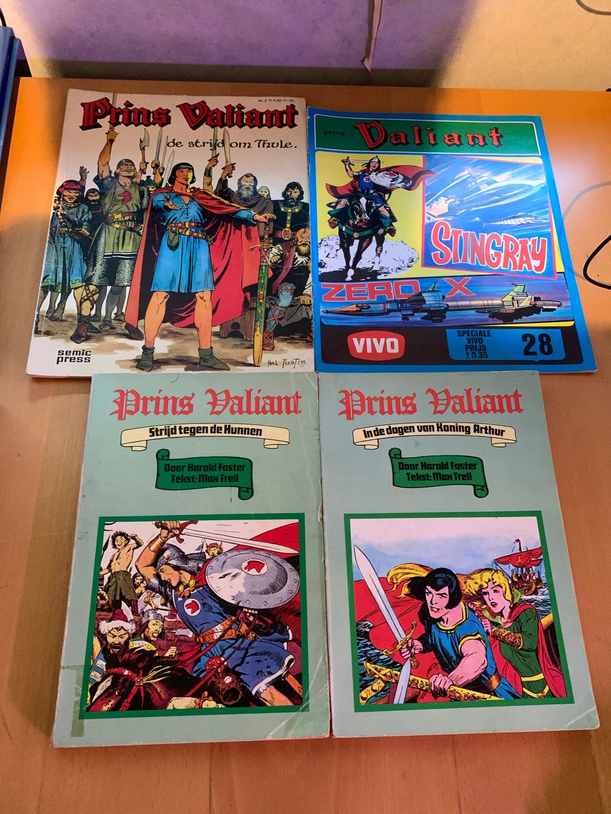 Prins Valiant stripboeken - 4 delen, Meerdere stripboeken, Ophalen of Verzenden, Gelezen