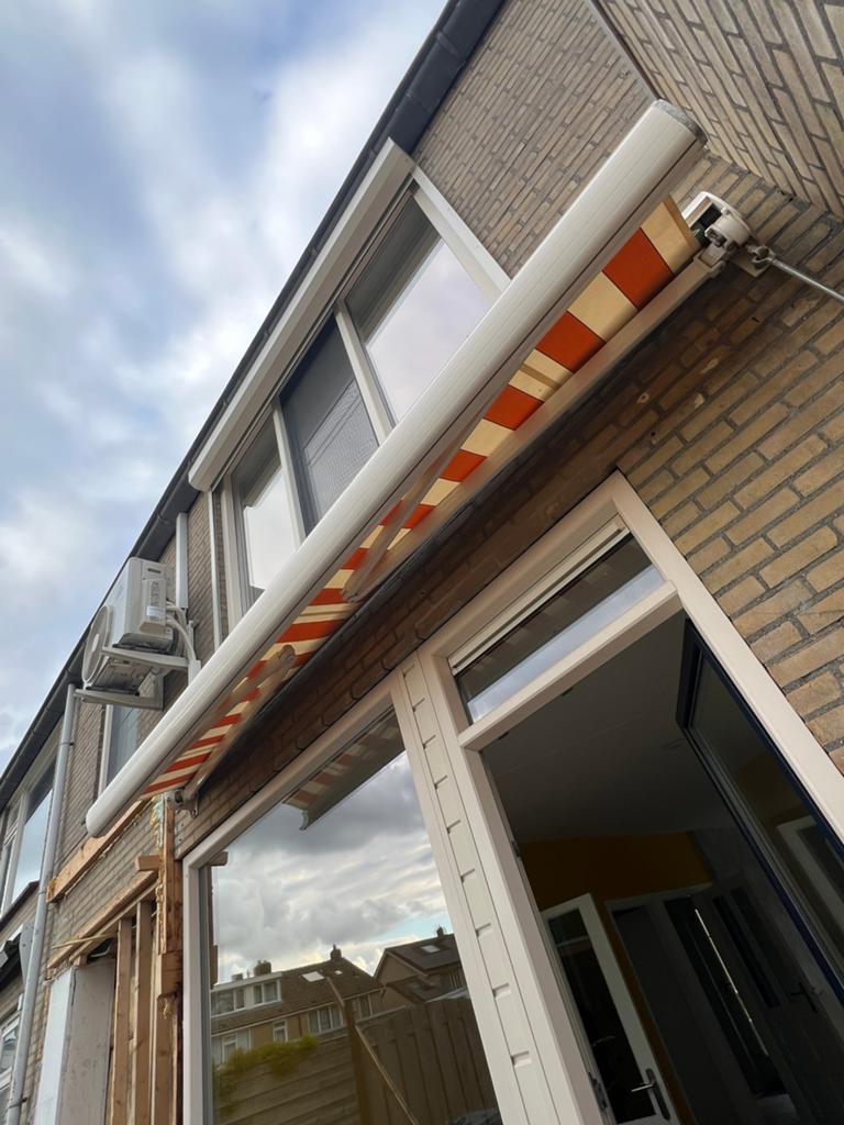 Handbediend Knikarmscherm 345 cm-Oranje/Geel Gestreept Doek, Ophalen, Gebruikt, 250 cm tot 450 cm, Knikarmscherm