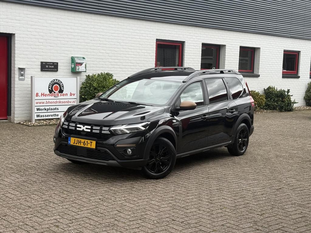 Dacia Jogger Hybrid 140pk Aut Extreme/ 7 Zitplaatsen/ Camera, Auto's, Dacia, Gebruikt, 4 cilinders, 7 stoelen, Zwart