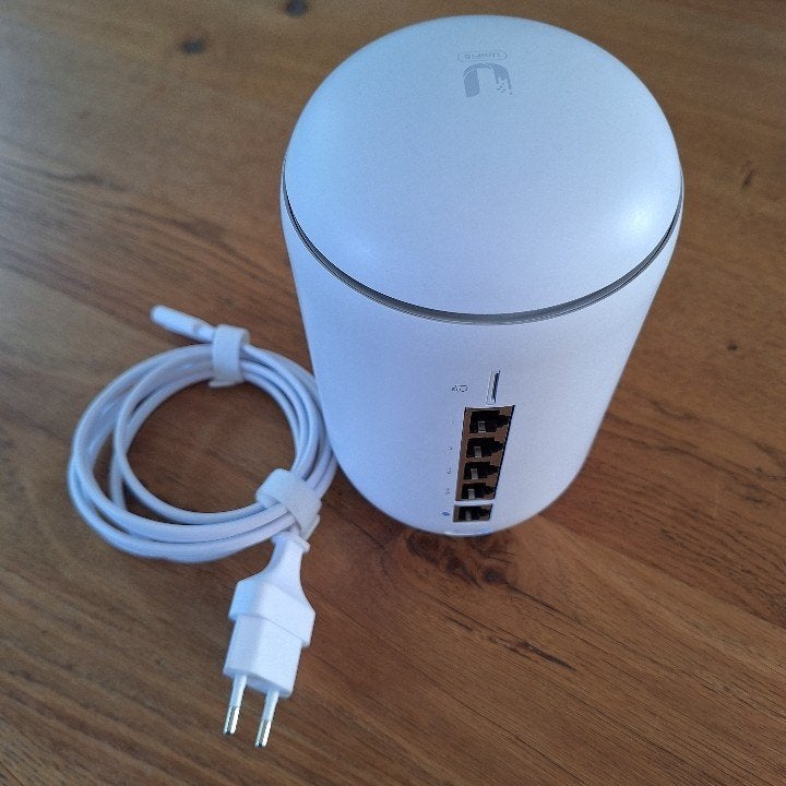 Ubiquiti UniFi Dream Router (UDR) - Wi-Fi 6 Router, Computers en Software, Ophalen of Verzenden, Zo goed als nieuw, Ubiquiti