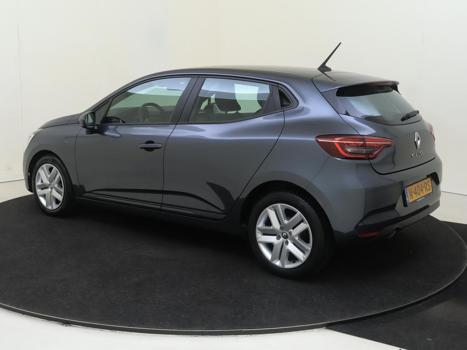 Renault Clio 1.0 TCe Zen | Navigatie | Parkeer sensor | Airc, Auto's, Renault, Voorwielaandrijving, Gebruikt, Euro 6, 580 kg