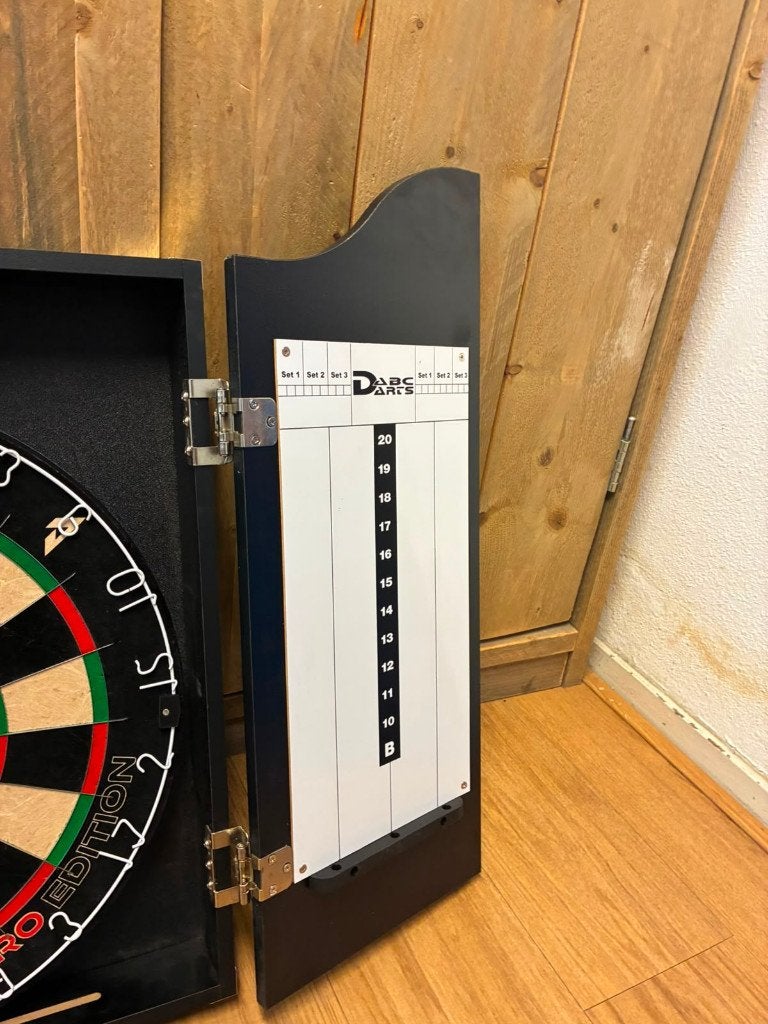 Dartbord met zwarte kast – nieuw, nooit gebruikt, Ophalen, Nieuw