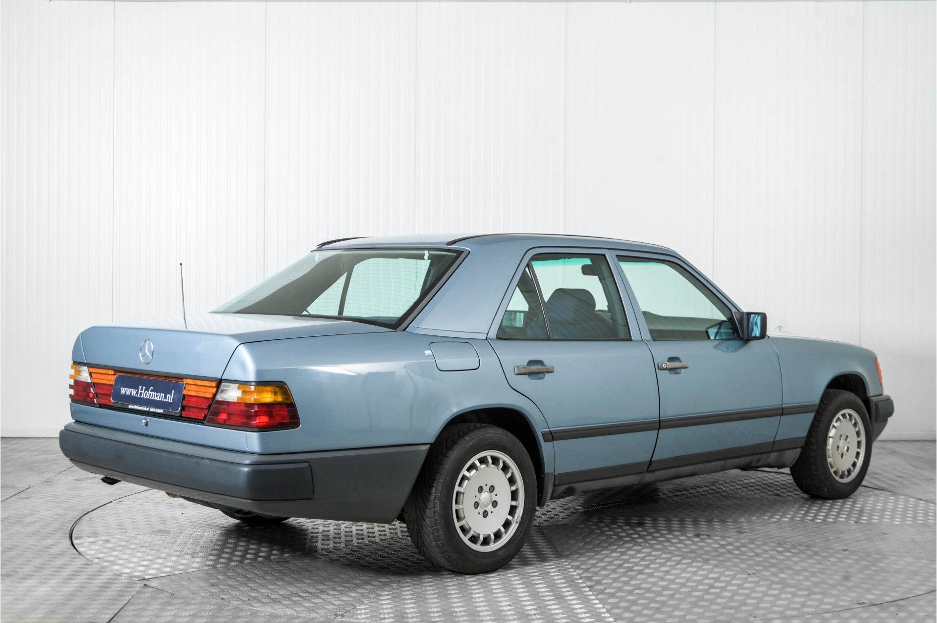 Mercedes-Benz E-Klasse 200-500 230 E LPG . (bj 1985), Gebruikt, 4 cilinders, Bedrijf, Handgeschakeld