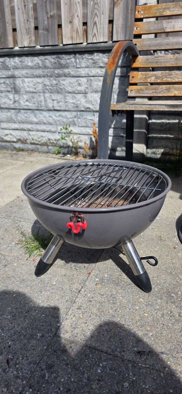 Compacte houtskool barbecue met deksel, Ophalen, Gebruikt