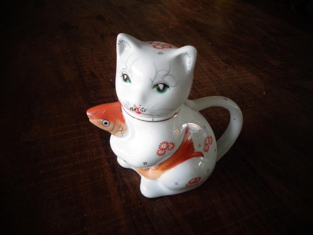 Vintage theepotje, poes met vis, Cortendorf stijl, Ophalen of Verzenden