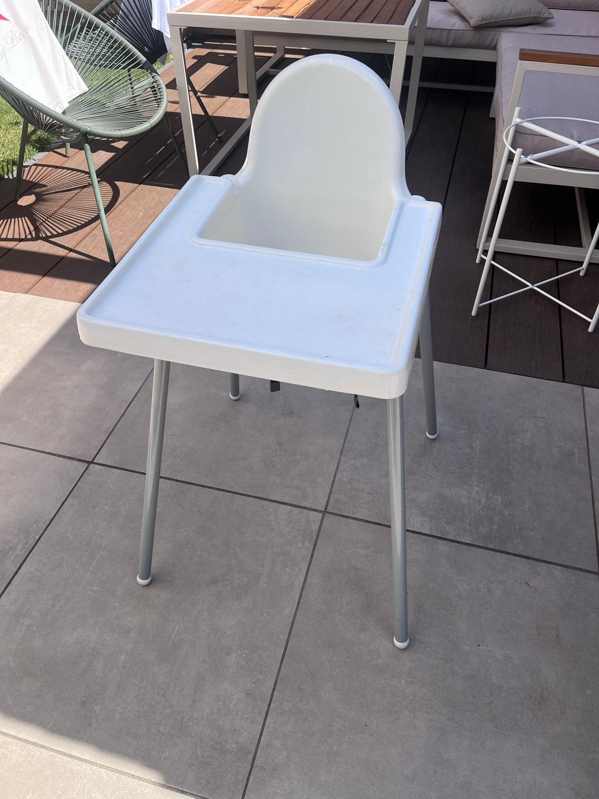 Ikea witte kinderstoel met eetblad, Ophalen, Gebruikt, Overige typen, Afneembaar eetblad
