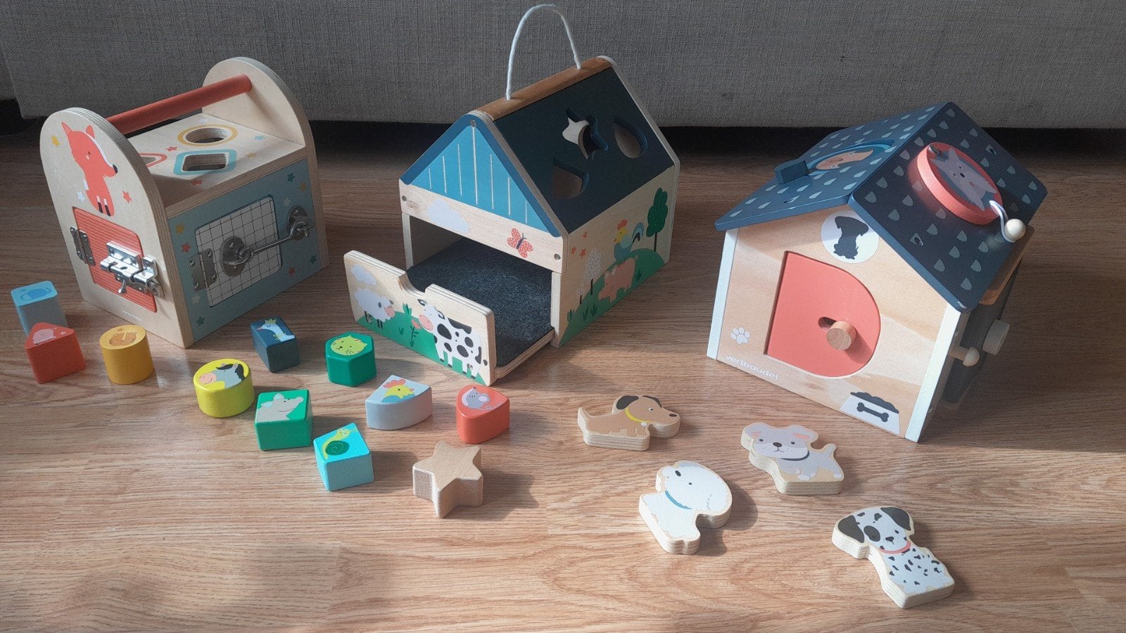 Verbaudet houten speelgoed set vormenstoof + sloten huisjes, Ophalen of Verzenden, Zo goed als nieuw, Overige typen
