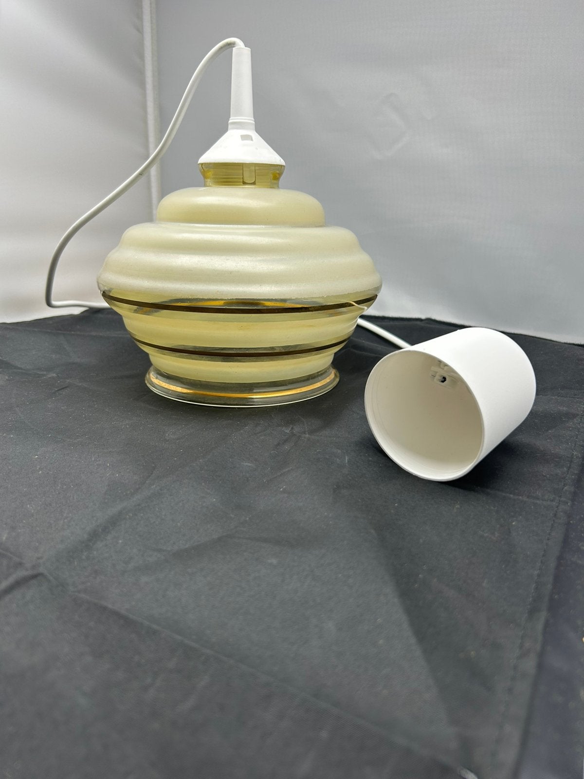 Art Deco vintage getrapte glazen hanglamp goud - jaren 40, Ophalen, Zo goed als nieuw, Glas