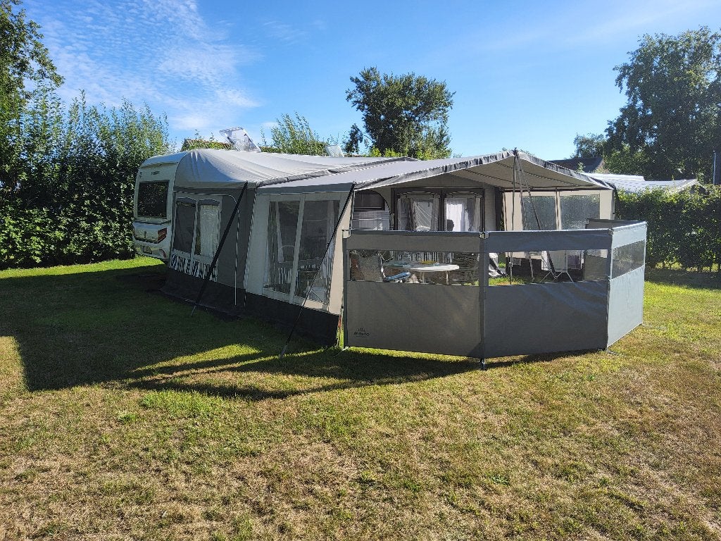Tabbert Vivaldi 550 E, Caravans en Kamperen, Rondzit, Tabbert, Particulier, 2 aparte bedden
