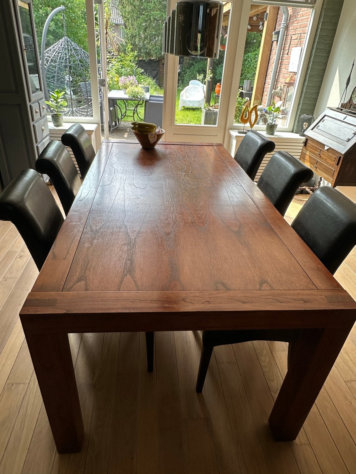 Gratis: 6 bruin lederen eetkamerstoelen met donkerbruine poo, Huis en Inrichting, Stoelen, Ophalen, Gebruikt, Bruin, Leer