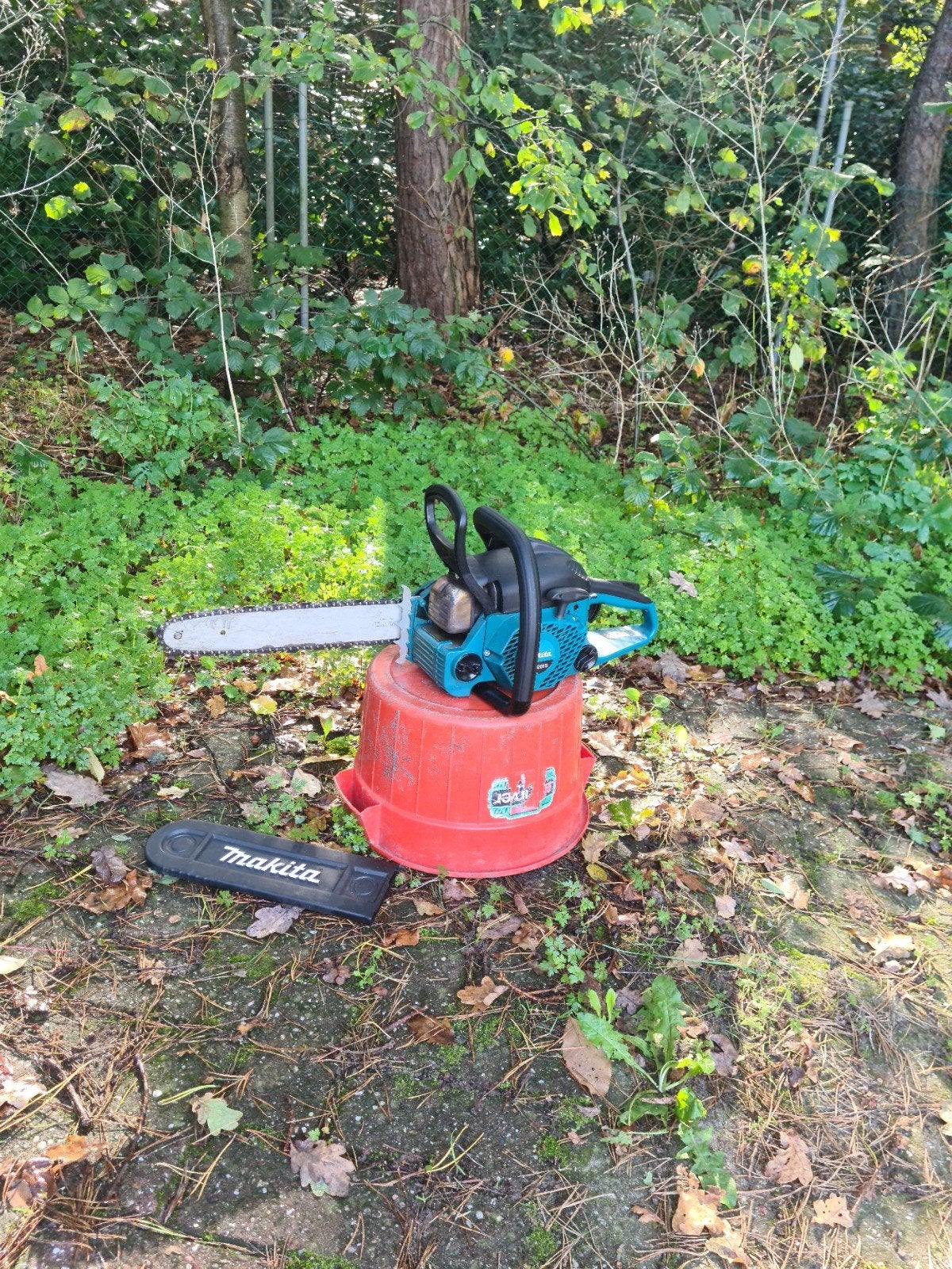 Makita EA3201S Kettingzaag - Krachtig en Betrouwbaar, Ophalen of Verzenden, Gebruikt, Makita