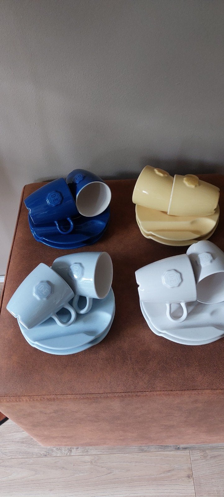 DE koffiekopjes met schotels - 8 stuks, Ophalen