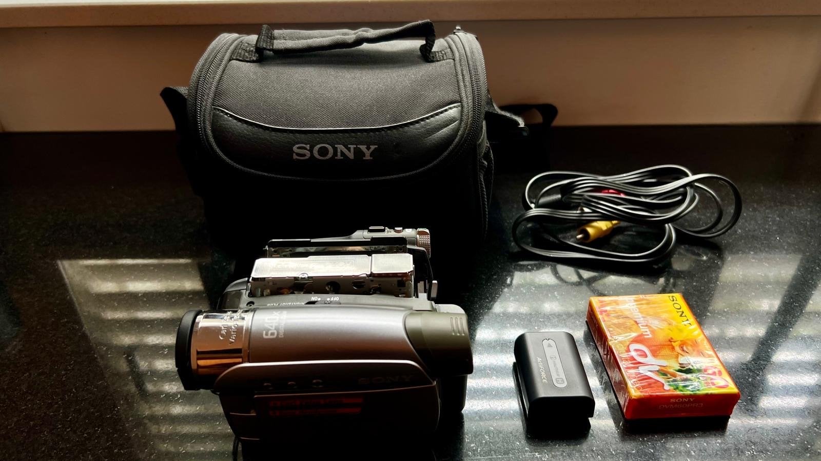 Sony Handycam DCR-TRV14E MiniDV Camcorder, Audio, Tv en Foto, Videocamera's Digitaal, Mini dv, 20x of meer, Ophalen of Verzenden