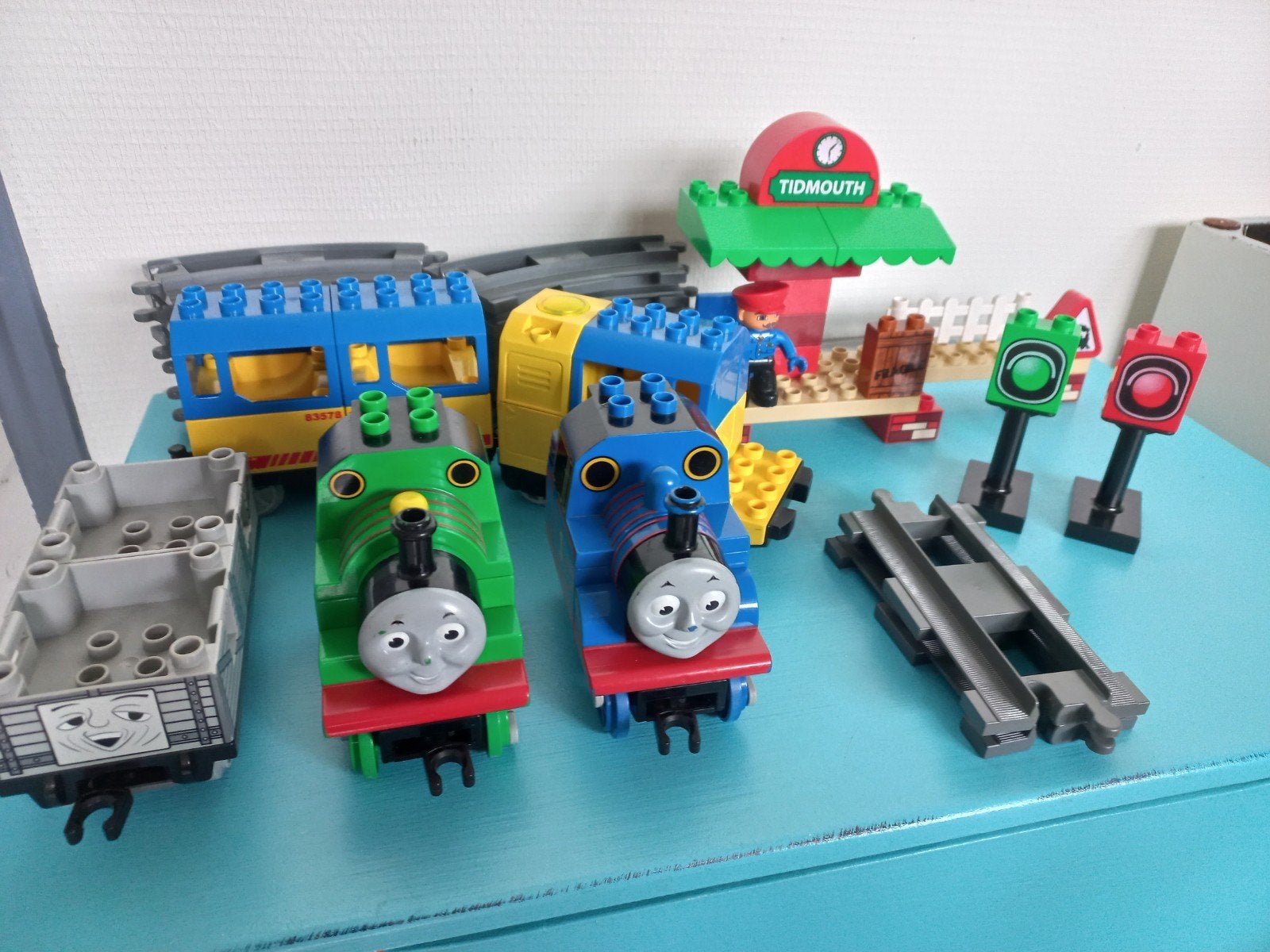 Duplo Thomas de Trein met Station en meer, Gebruikt, Ophalen of Verzenden, Duplo, Inclusief accessoires