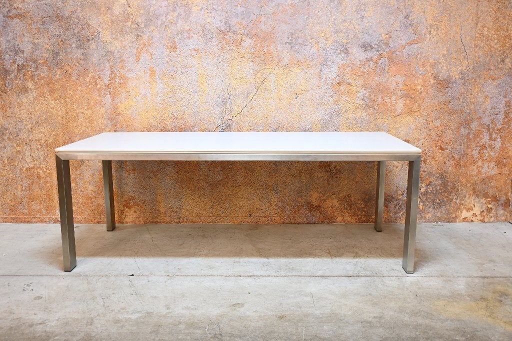 ZGANieuw witte Arco Graphic design eetkamertafel