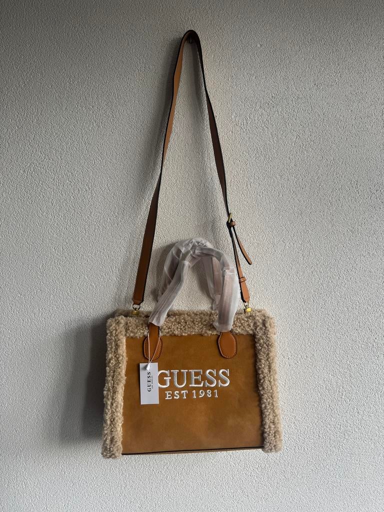 Guess bruine teddy tote schouder tas, Guess, Bruin, Schoudertasje, Guess