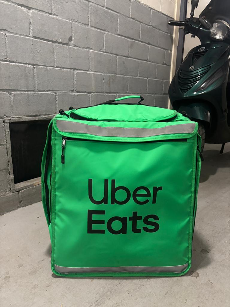 Uber Eats bezorgtas (zo goed als nieuw), Sieraden, Tassen en Uiterlijk, Tassen | Rugtassen, 40 cm of meer, Nieuw, Waterdicht, 60 cm of meer