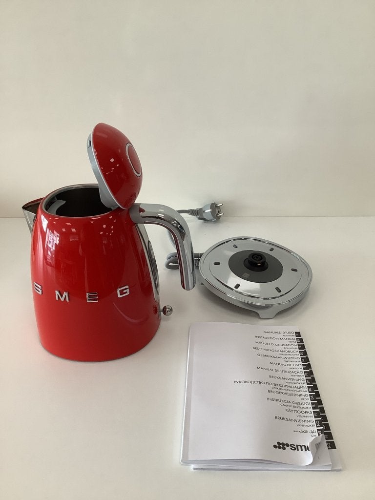 SMEG KLF03 waterkoker rood – ongebruikt, doos beschadigd, Info@mystore.nl, 1 tot 2 liter, Nieuw, Bruggestraat 18