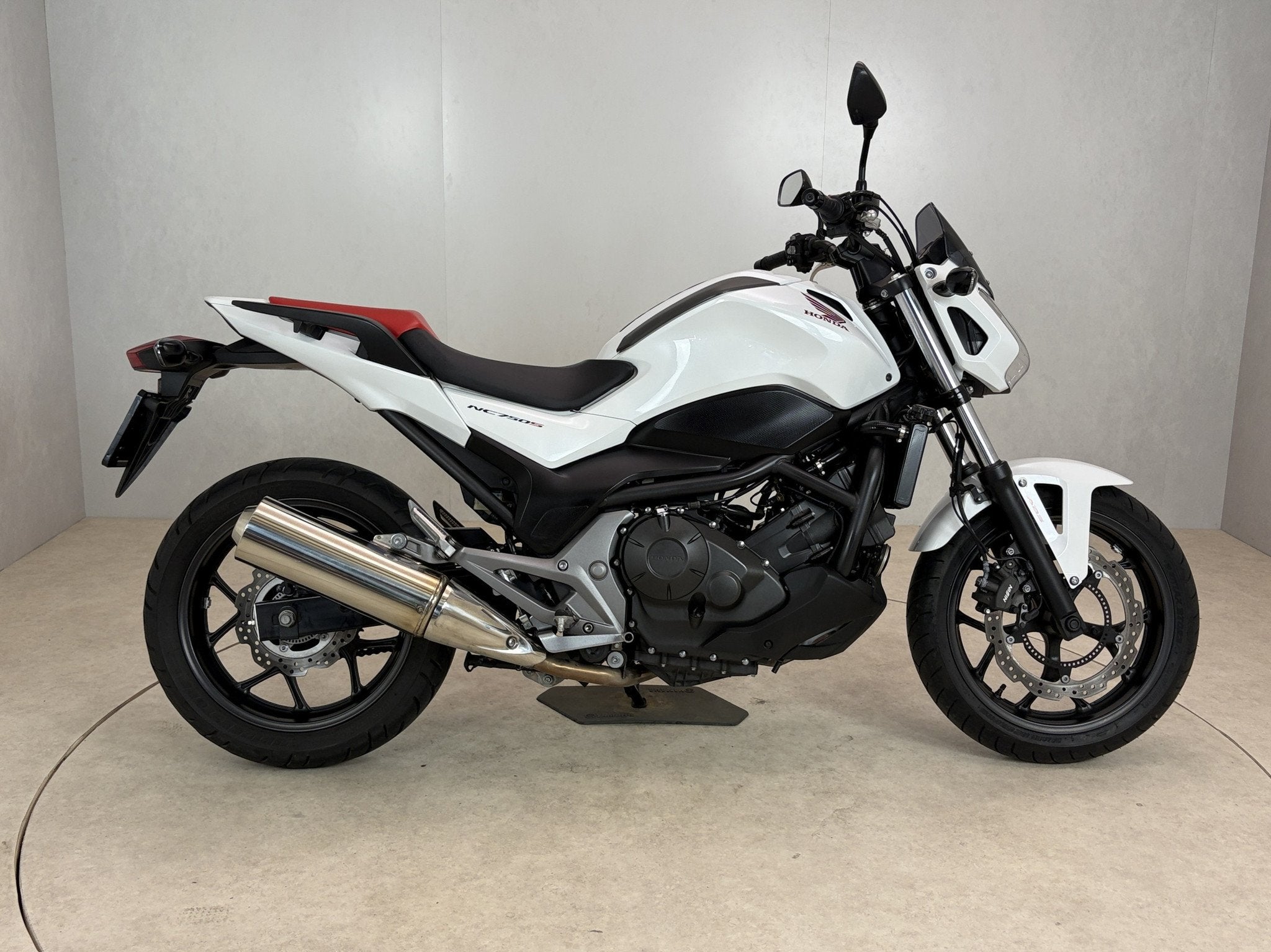 Honda NC 750 S ABS (bj 2016), Motoren, Motoren | Honda, Cco@honda-eu.com, Stroombaan 4
1181 VX  Amstelveen, Honda Motor Europe Ltd
