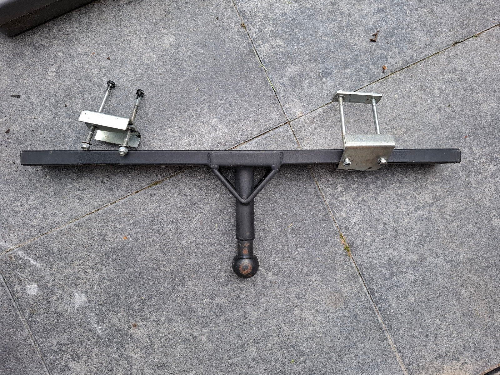 Dissel knobbel voor op de dissel van de caravan., Ophalen