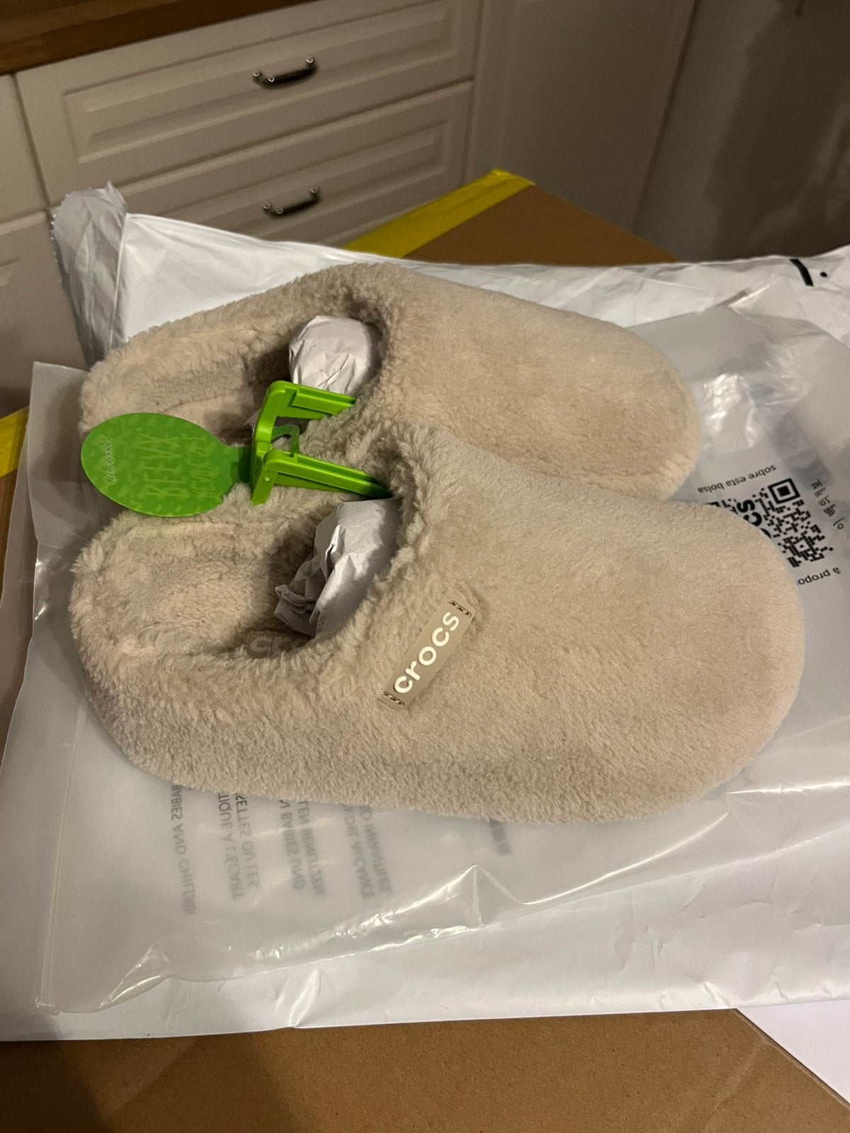 Crocs classic café slipper sloffen dulcé maat 36/37, Ophalen of Verzenden, Zo goed als nieuw, Pantoffels of Sloffen