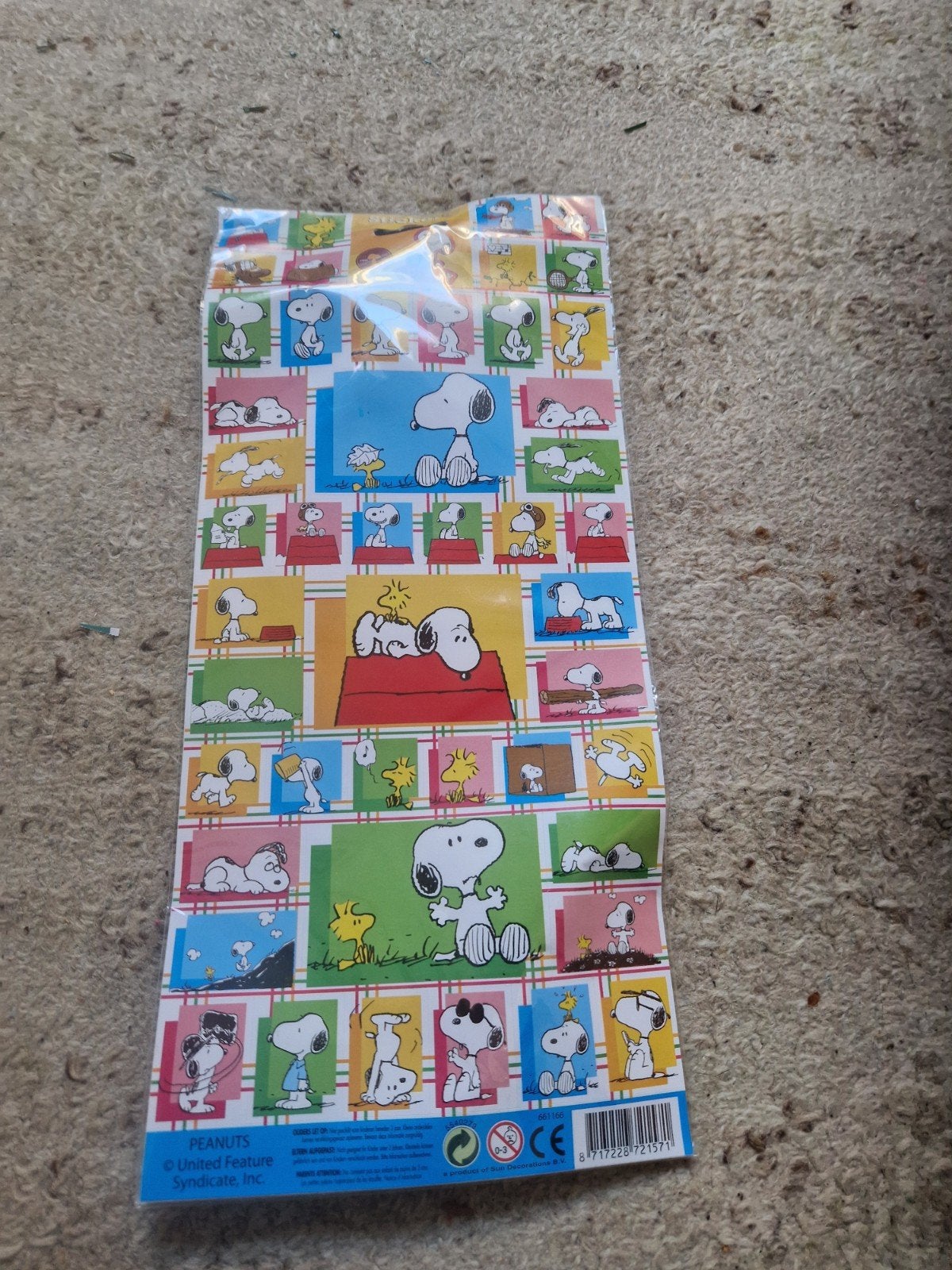 2 vellen met stickers van Snoopy, Ophalen of Verzenden, Nieuw, Overige thema's, Overige typen