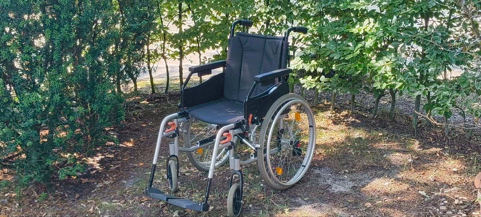 Rolstoel met heel fijn kussen, Ophalen, Duwrolstoel