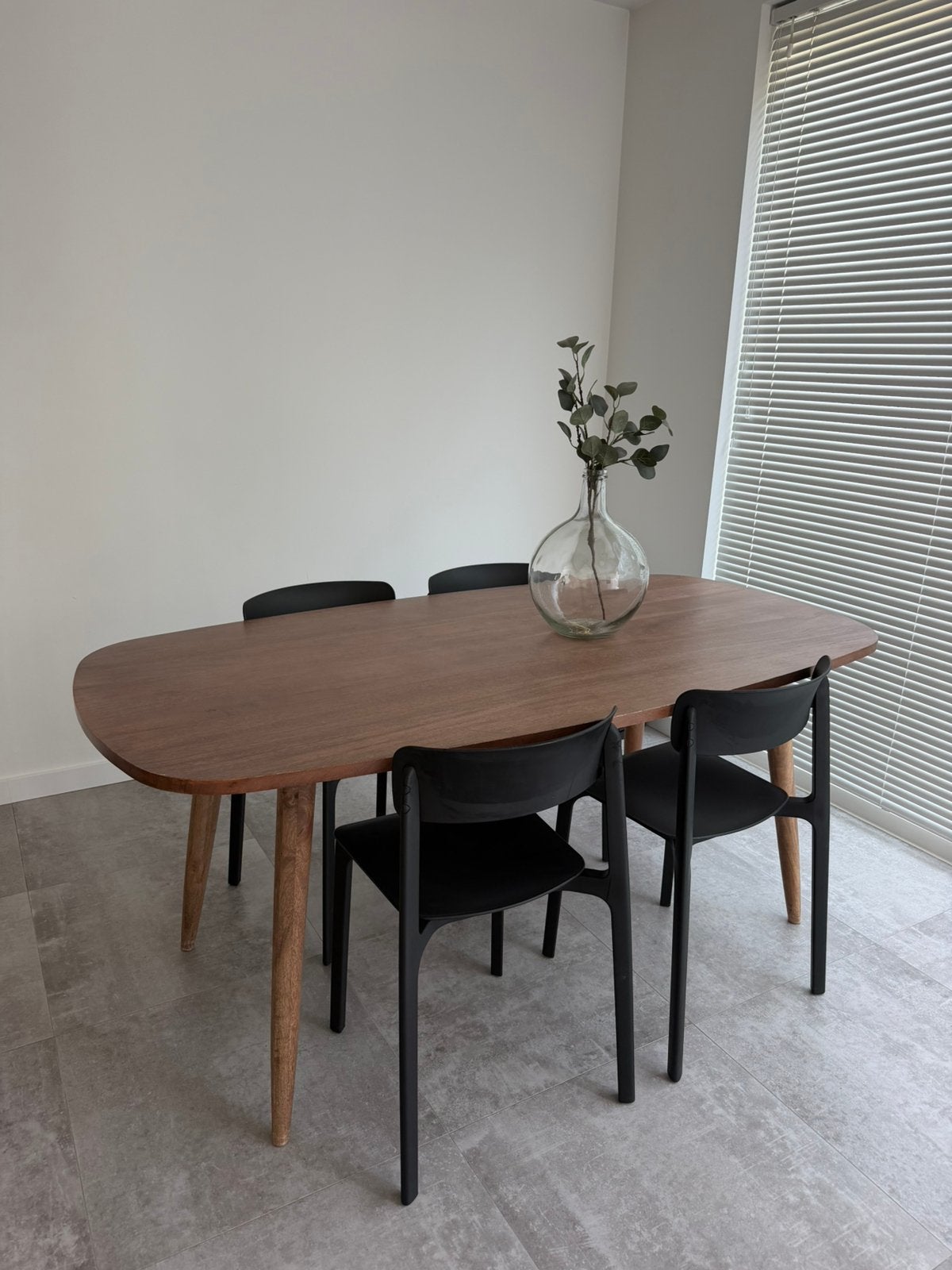 Eettafel mangohout en 4 eettafelstoelen, Huis en Inrichting, Tafels | Eettafels, Ophalen, 50 tot 100 cm, Zo goed als nieuw, 150 tot 200 cm