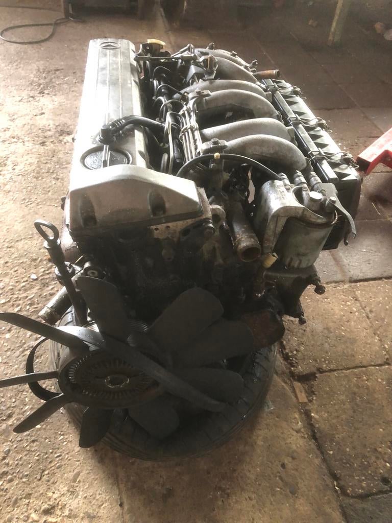 Mercedes OM603 Dieselmotor, Auto-onderdelen, Motor en Toebehoren, Ophalen of Verzenden, Gebruikt, Mercedes-Benz