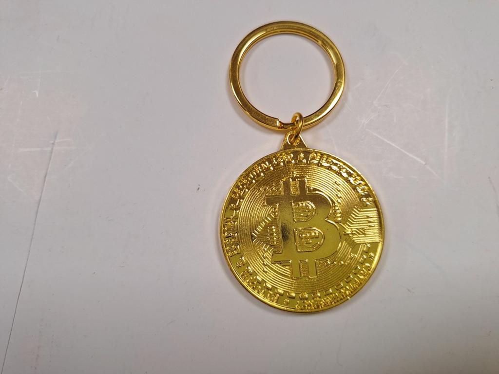 Grote vergulde bitcoin sleutelhanger, Ophalen of Verzenden, Zo goed als nieuw